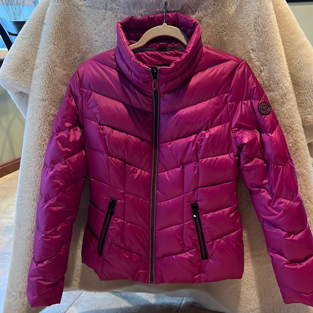 Guess puffer down/feather coat size Small